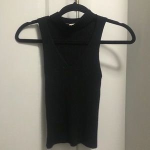 Black knit crop top